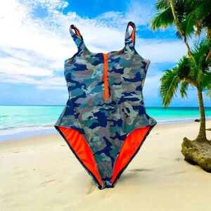 Camouflage Print One-Piece Swimsuit With Zip Detail, Medium ☀️